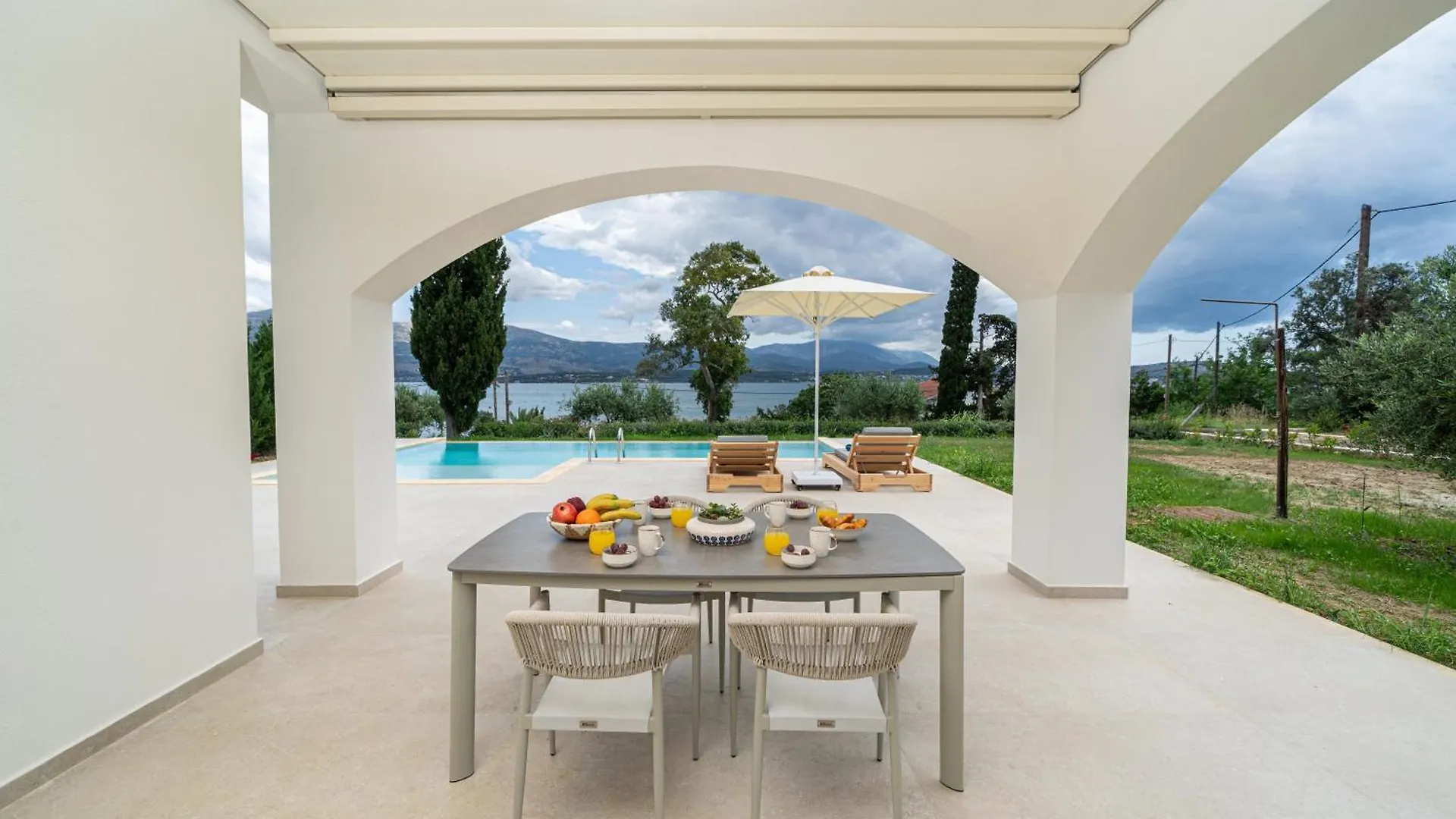 Villa Antinoi Lixouri Greece