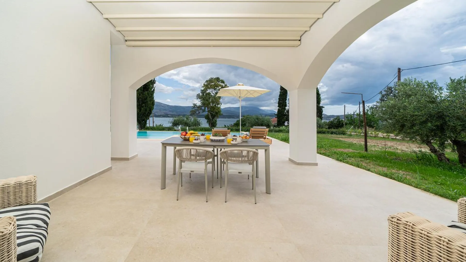 Villa Antinoi Lixouri