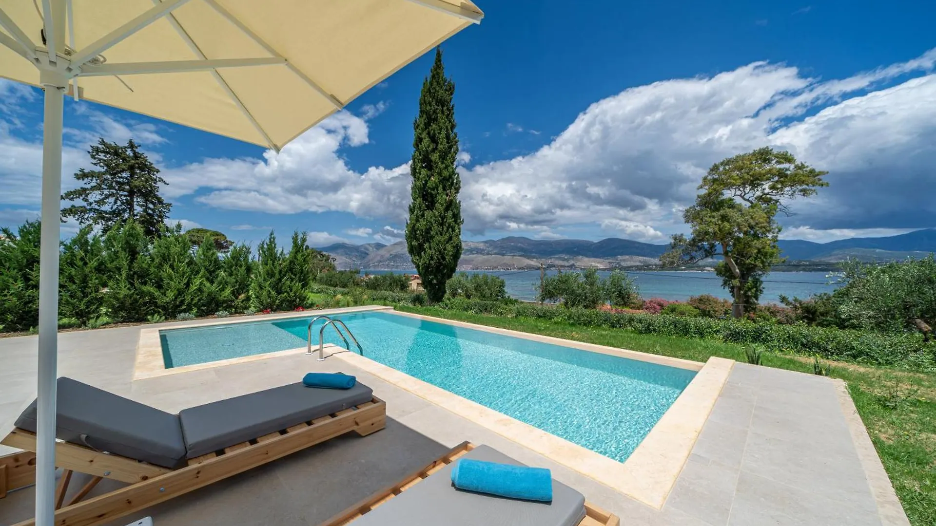 Villa Antinoi Lixouri 0*,