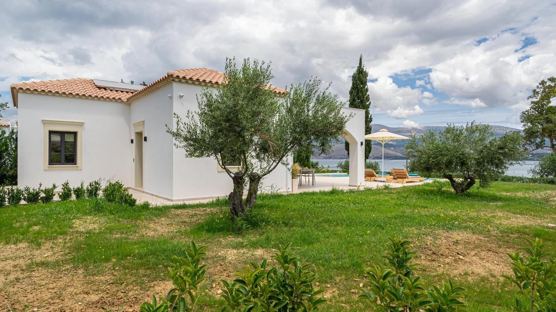 Villa Antinoi Lixouri