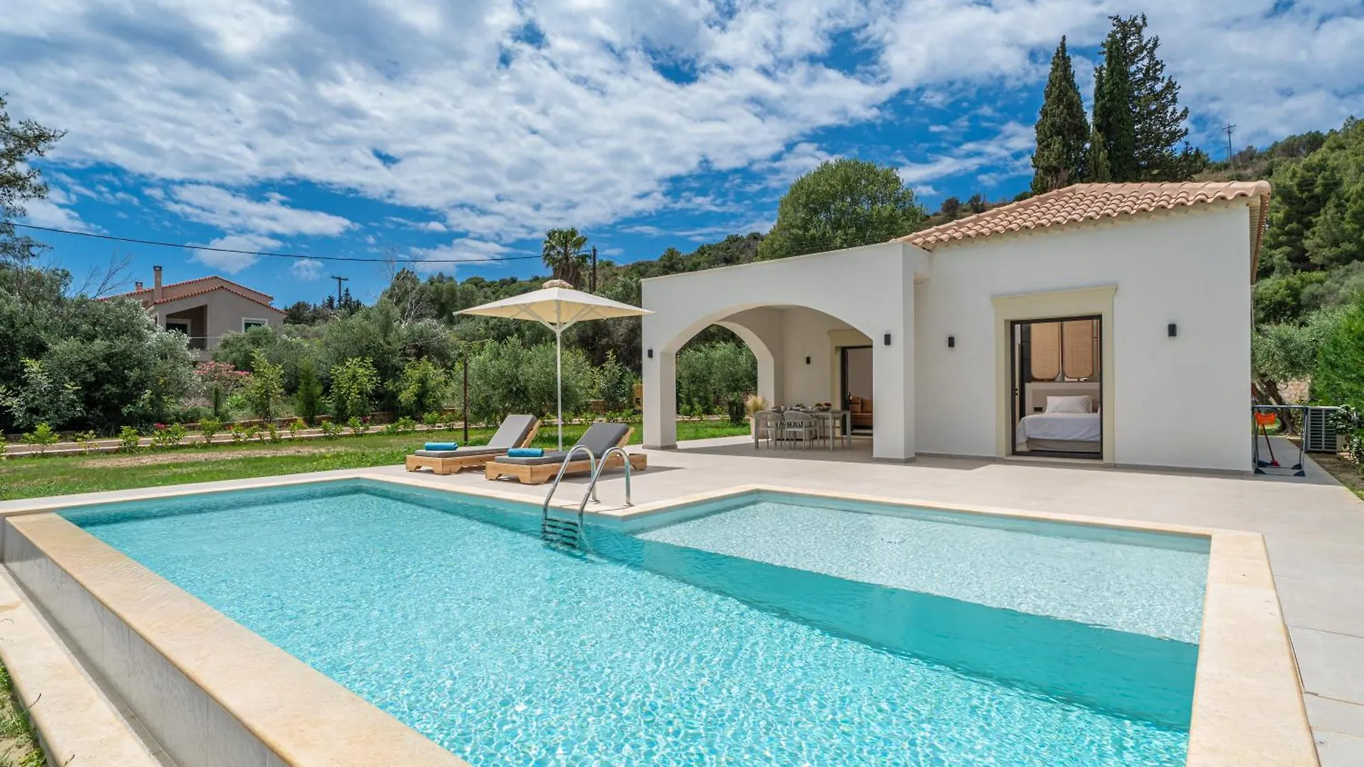 Villa Antinoi Lixouri Greece